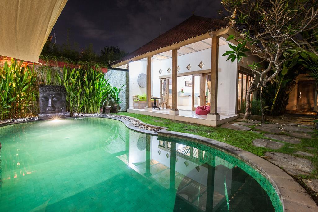 Ambermoon Villas Seminyak  Exterior photo